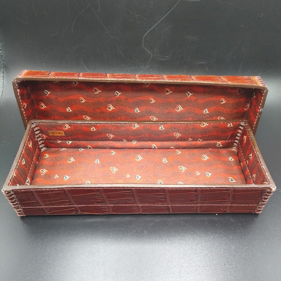 Embellished Leatherette Dresser Storage Necktie Glove Box 8" x 3" - Picture 8 of 12